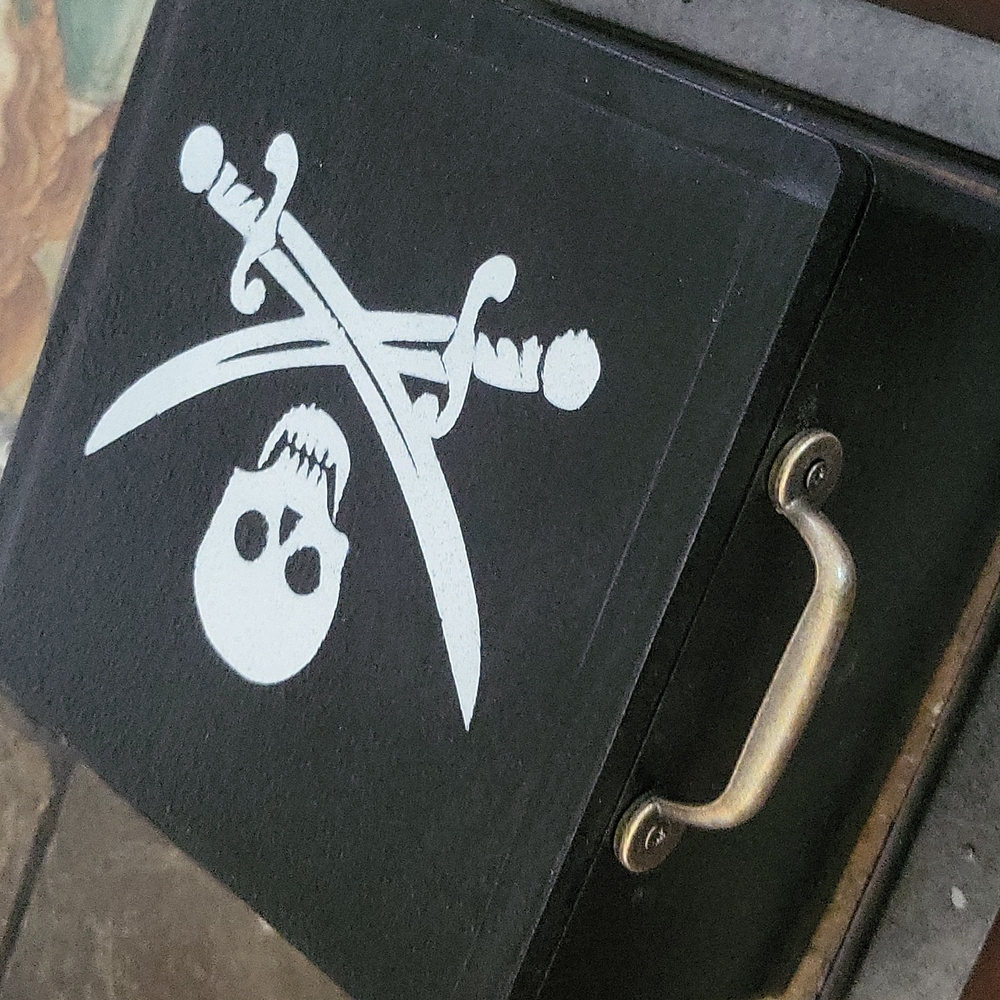 ☠️Handcrafted Pirate Box☠️ - Picture 3 of 6